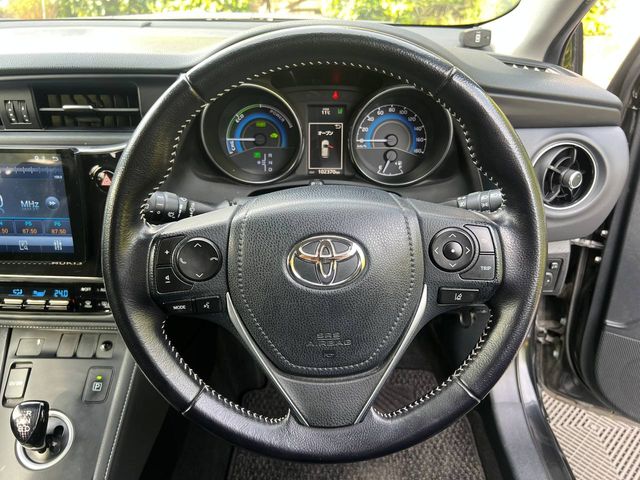 Image for 2016 Toyota Auris 1.8 HYBRID // REVERSE CAMERA // APPLE CARPLAY/ANDROID AUTO // LANE ASSIST 
