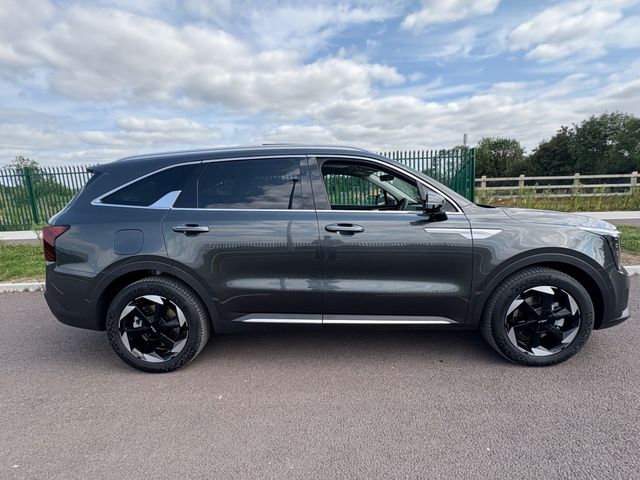 Image for 2026 Kia Sorento **Low Rate Finance* 1.6 phev , Auto, 7 Years Warranty, Glass Roof, Heated Leather Seats, Electric Seats, Auto Lights, Auto Wipers, Sun Blinds, 4X4