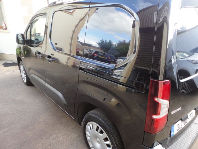 Image for 2021 Opel Combo My21-sprt-l1h1-1.5 100PS D-5sp