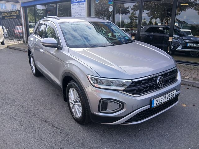 Image for 2023 Volkswagen T-Roc 2.0 TDI MANUAL 6SPEED FWD 116HP 5DR