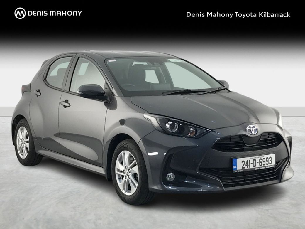 Image for 2024 Toyota Yaris HYBRID LUNA