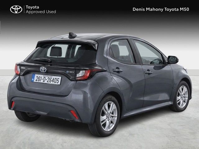 Image for 2026 Toyota Yaris Hev Luna