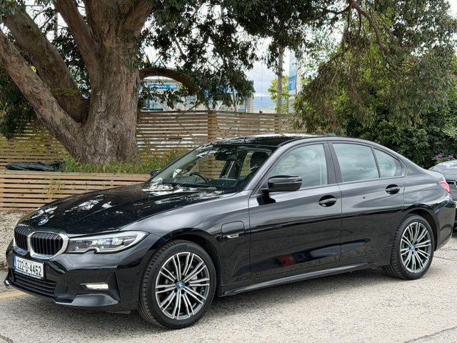 Image for 2022 BMW 3 Series SE. REAR CAMERA.2 KEYS