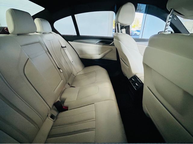 Image for 2018 BMW 5 Series XDRIVE M SPORT*OYSTER INTERIOR*