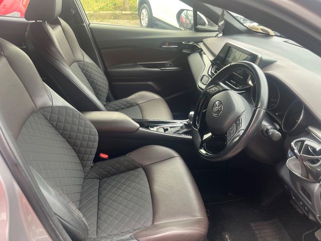 Image for 2017 Toyota C-HR Daa-zyx10