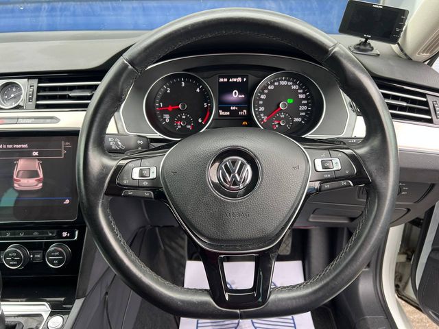 Image for 2019 Volkswagen Passat ELEGANCE 2.0 TDI AUTO // SERVICE HISTORY // LEATHER/ALCANTARA INTERIOR // APPLE CARPLAY/ANDROID AUTO