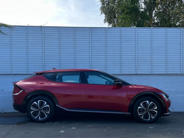 Image for 2022 Kia EV6 AIR / 77 KWH / 96.4% SOH / LEATHER / PARK CAMERA / APPLE / ONE OWNER /*FINANCE AVAILABLE*