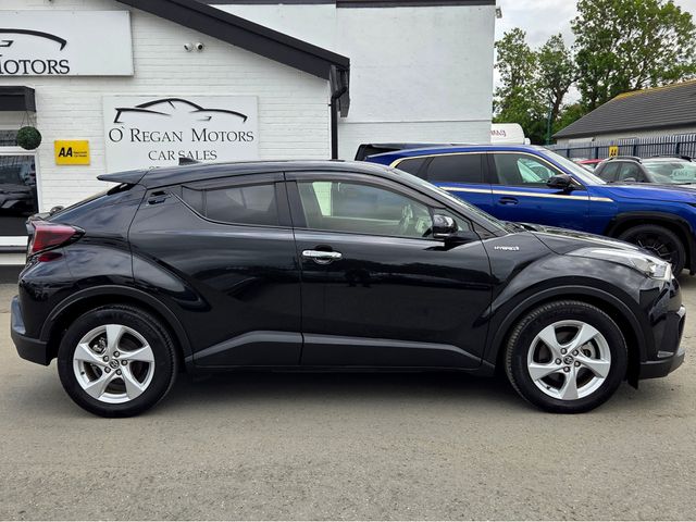 Image for 2018 Toyota C-HR 1.8 HYBRID S-LED AUTO