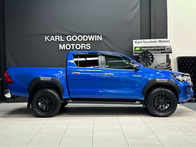 Image for 2024 Toyota Hilux 2.8 SR5 DOUBLE CAB