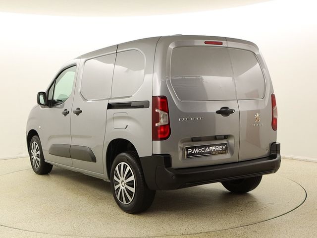 Image for 2022 Peugeot Partner 