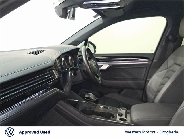 Image for 2023 Volkswagen Touareg 3.0TDI 231HP Elegance 4M DSG