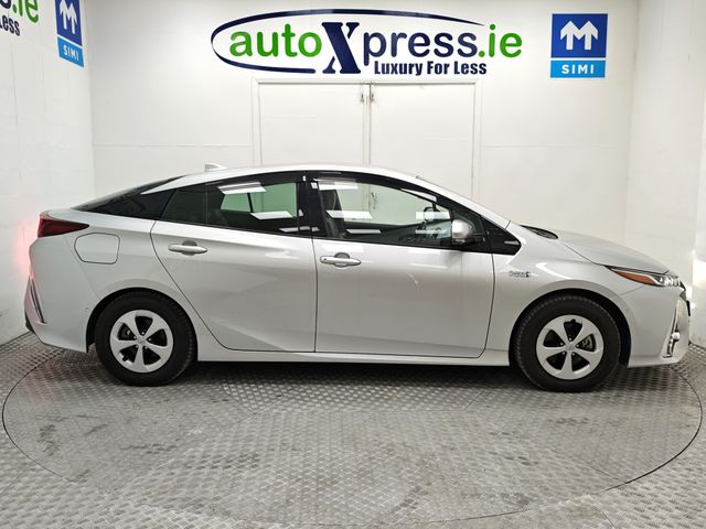 Image for 2019 Toyota Prius 1.8 PHV A PREMIUM Automatic, Reversing camera