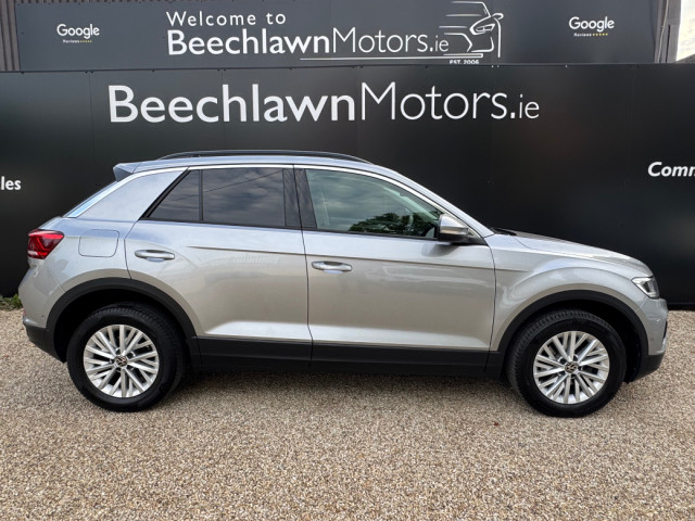 Image for 2023 Volkswagen T-Roc 2.0 TDI 2 SEATER COMMERCIAL // PRICE EXCL. VAT // STUNNING CONDITION // 09/27 CVRT // ONE OWNER // FULL VW SERVICE HISTORY // PARK ASSIST, PARKING SENSORS AND CRUISE CONTROL // 