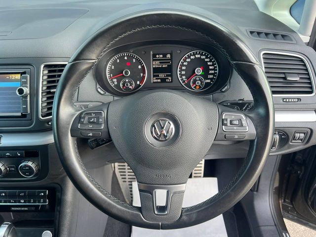 Image for 2015 Volkswagen Sharan HIGHLINE 1.4 TSI 7-SEATER AUTO // NEW NCT // LEATHER/ALCANTARA HEATED SEATS // BLUETOOTH MUSIC 