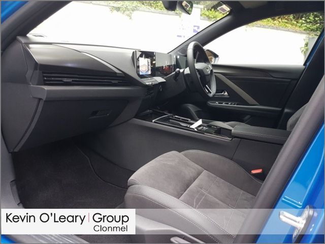 Image for 2025 Opel Astra GS 54KWh EV 155PS