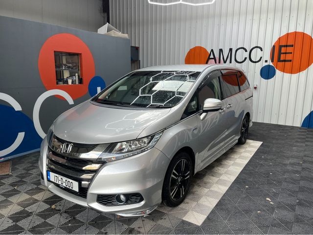 Image for 2017 Honda Odyssey €20950 2017 HONDA ODYSSEY HYBRID ABSOLUTE 2.0 AUTOMATIC / CRUISE CONTROL / REVERSE CAMERA / HEATED SEATS / 7 SEATS / AUTOMATIC DOORS AND MORE