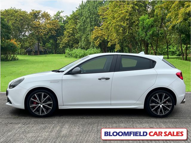 Image for 2017 Alfa Romeo Giulietta SUPER SPORT PACK , AUTO // LOW MILEAGE 