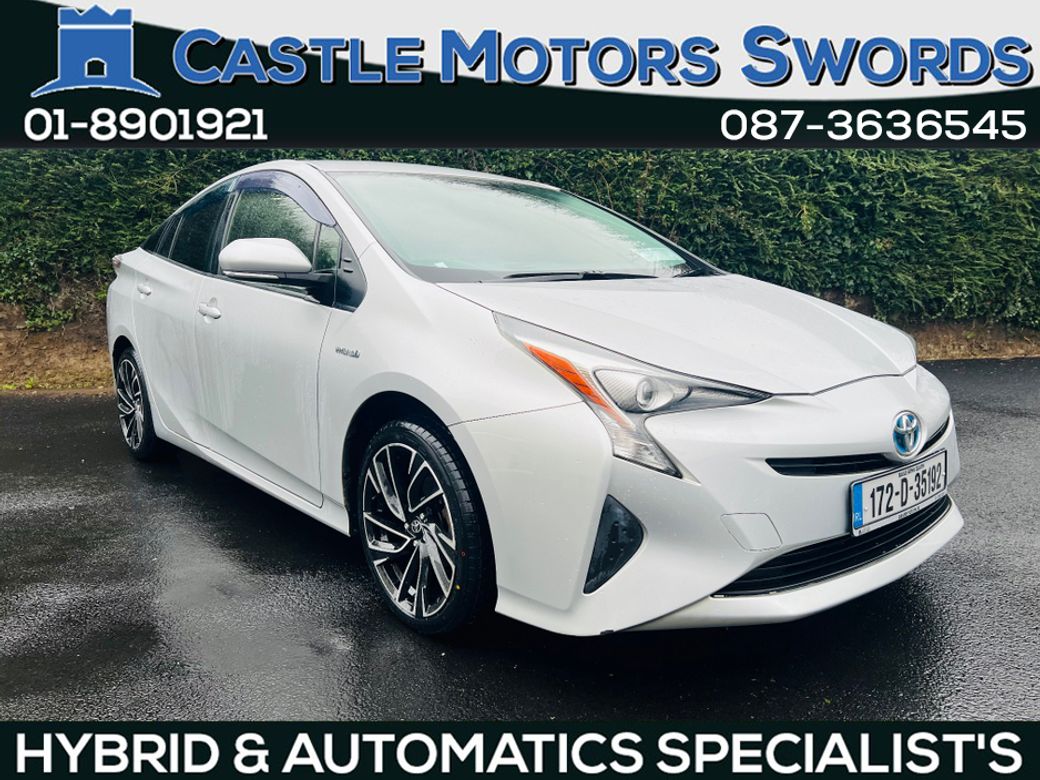 Image for 2017 Toyota Prius // PRIVACY GLASS // IMMACULATE