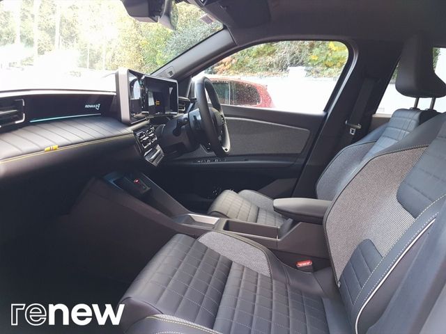 Image for 2026 Renault 4 iconic 52kWh 150hp