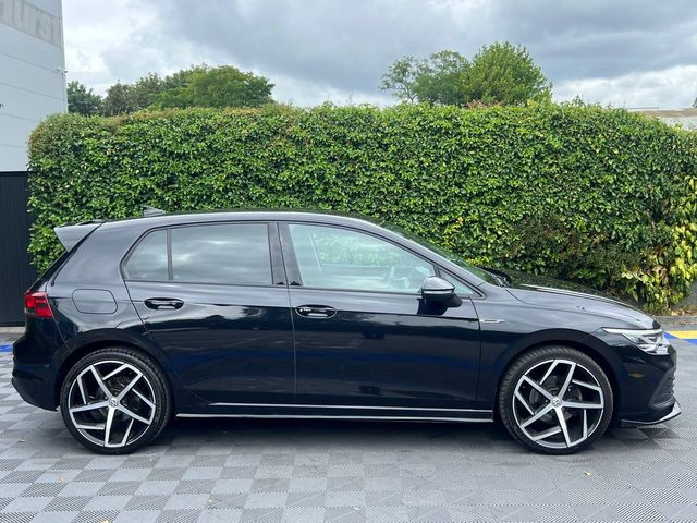Image for 2021 Volkswagen Golf R PERFORMANCE PACK 2.0 TDI // VOLKSWAGEN SERVICE HISTORY // NEW 19" ALLOYS // APPLE CARPLAY/ANDROID AUTO