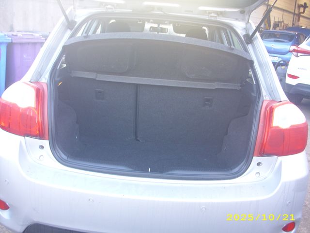 Image for 2011 Toyota Auris 1.4 D-4D TR 5DR