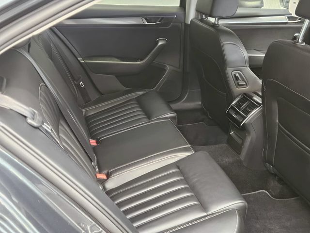Image for 2021 Skoda Superb SUPERB STY 2.0TDI 122HP DSG