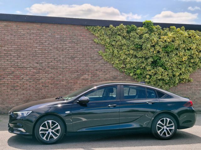 Image for 2018 Opel Insignia 1.6 CDTi SC Grand Sport 136PS FINANCE AVAILABLE
