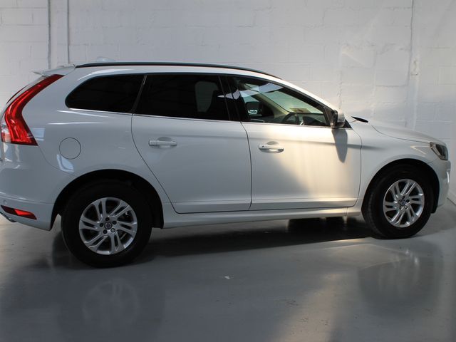 Image for 2016 Volvo XC60 2.0 D4 SE NAV 190BHP 5DR