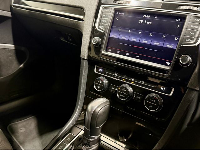 Image for 2016 Volkswagen Golf 1.4 Highline