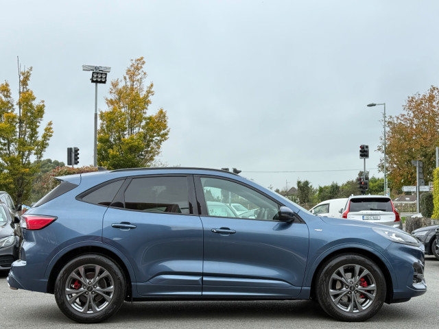 Image for 2023 Ford Kuga ST-LINE X 1.5TD 120BHP *LOW KMS*