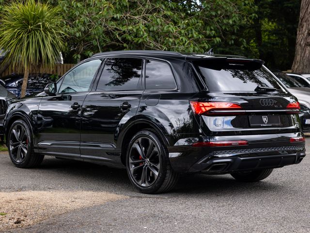 Image for 2026 Audi Q7 TFSIe S Line Black Edition