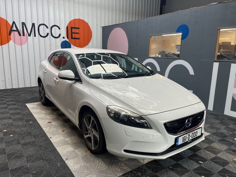 Image for 2016 Volvo V40 €12950! 2016 VOLVO V40 D4 2.0 AUTOMATIC / CRUISE CONTROL / PARKING CAMERA / ELECTRIC MEMORY & HEATED SEATS / PADDLE SHIFTERS AND MORE
