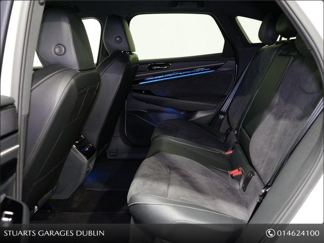 Image for 2024 Volkswagen ID.7 MATCH PRO. GLACIER WHITE METALLIC WITH ALCANTARA AND LEATHER INTERIOR, REAR CAMERA, WIRELESS ANDROID AUTO, APPLE CARPLAY, WIRELESS CHARGER, HEADS 