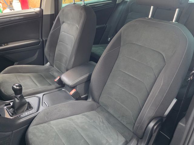 Image for 2017 Volkswagen Tiguan 2.0 TDI HIGHLINE 150BHP // ALCANTARA LEATHER INTERIOR // HEATED SEATS