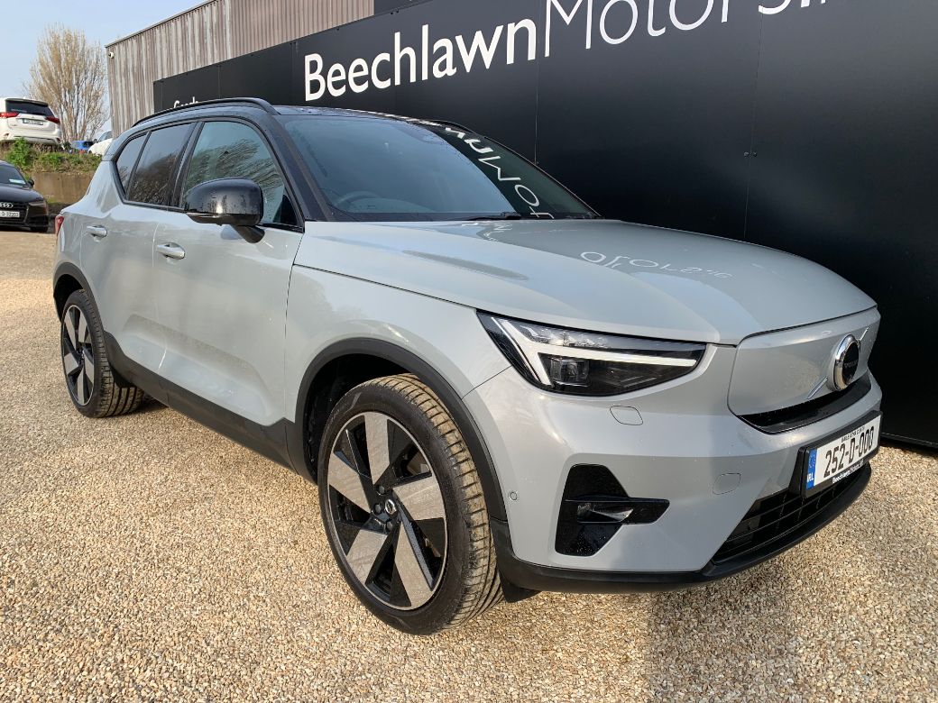 Image for 2025 Volvo Ex40 TWIN MOTOR ULTRA EV // LOW MILEAGE // STUNNING CONDITION // ELECTRIC TAILGATE, SUNROOF AND PARKING SENSORS // 