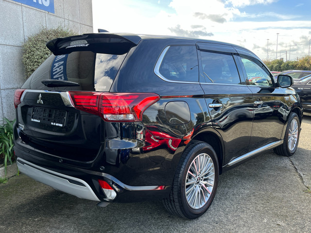 Image for 2021 Mitsubishi Outlander G 4WD PHEV HYBRID AUTOMATIC 2.4 PETROL //HIGH SPEC//LOW MILES//HALF LEATHER HEATED SEATS//HEATED STEERING WHEEL//KEYLESS ENTRY//REVERSE CAMERA//