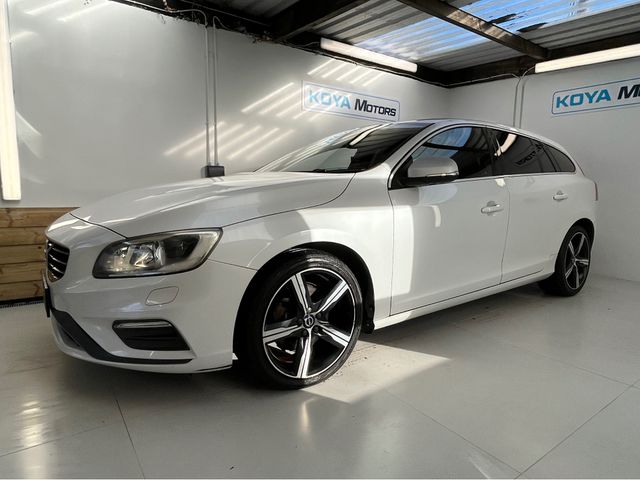 Image for 2016 Volvo V60 2.0 D4 R-DESIGN DIESEL AUTO // FULL LEATHER ELECTRIC SEATS // REVERSING CAMERA // CRUISE CONTROL // LANE ASSIST // COLLISION WARNING SYSTEM // TOP SPEC // UPGRADED ALLOYS