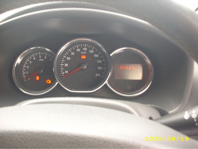 Image for 2013 Dacia Sandero SIGNATURE TCE 90 4DR