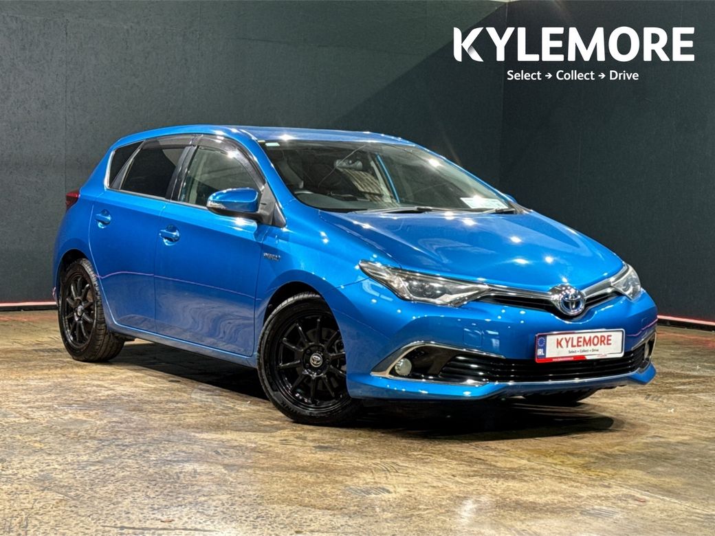Image for 2016 Toyota Auris HYBRID 1.8 AUTOMATIC - BLACK HALF LEATHER - MULTI-SPOKE ALLOY WHEELS - REAR CAMERA - A/C HEATING CONTROLS