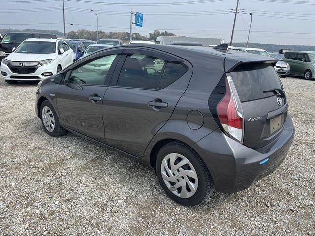 Image for 2015 Toyota Aqua 152 S