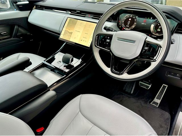 Image for 2025 Land Rover Range Rover Sport RESERVED ++BOROSCO GREY / SE DYNAMIC++ P460e