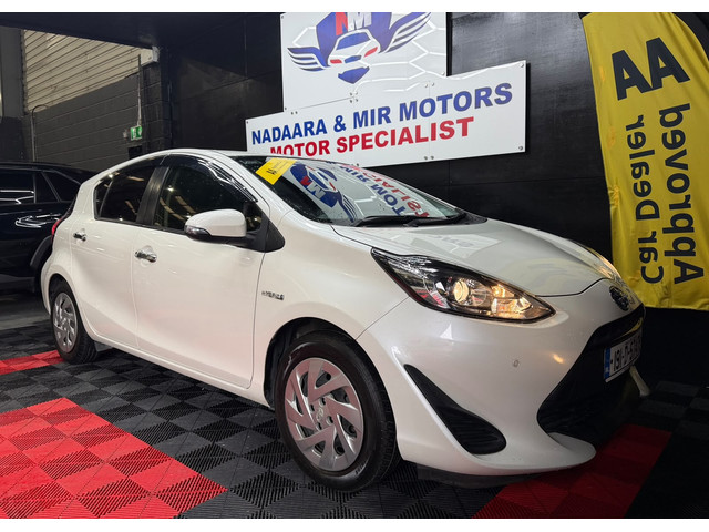 Image for 2019 Toyota Aqua DAA NHP10
