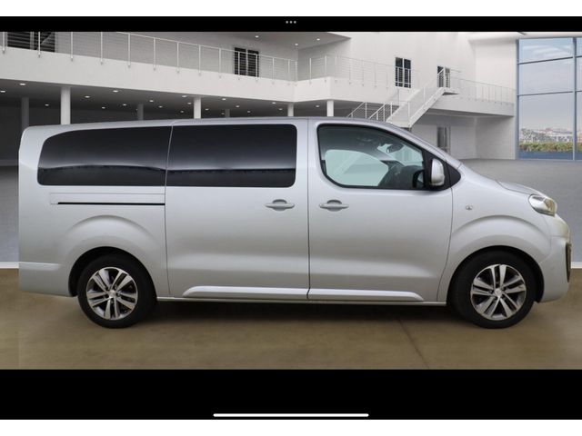 Image for 2018 Peugeot Traveller 2.0 BlueHDi 150bhp 8-Seats Allure