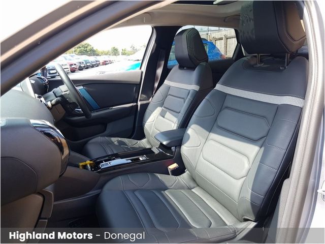 Image for 2024 Citroen e-C4 X FLAIR Pack 50kWh 136 ** VERY LOW KMS ** HIGH SPEC ** LEATHER INTERIOR **