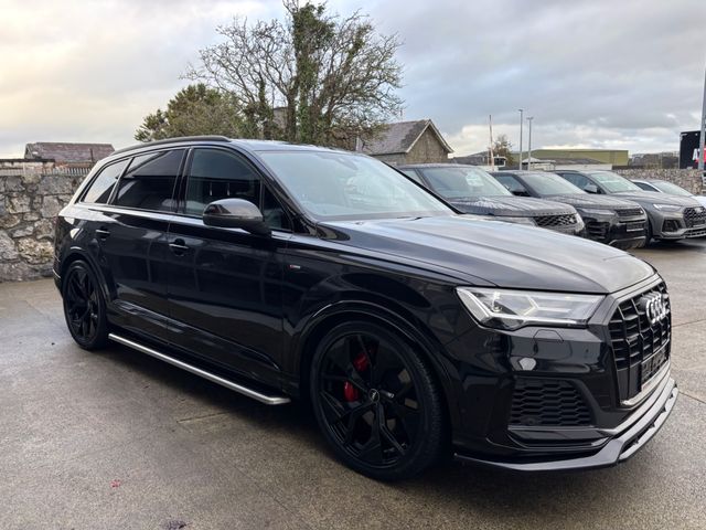 Image for 2023 Audi Q7 TFSI E QUATTRO S LINE BLACK EDITION