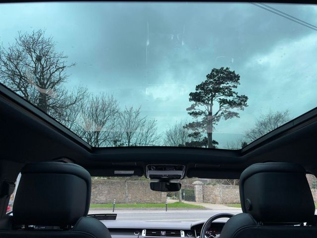 Image for 2022 Land Rover Range Rover Sport 2.0 P400E DYNAMIC BLACK FIXED PAN ROOF