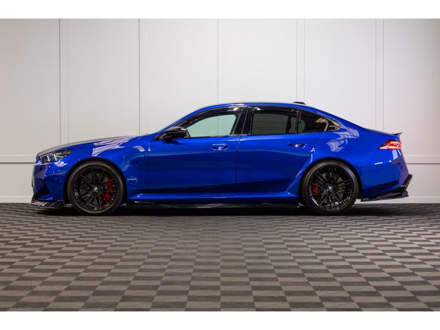 Image for 2025 BMW M5 (G90) *Pan Roof