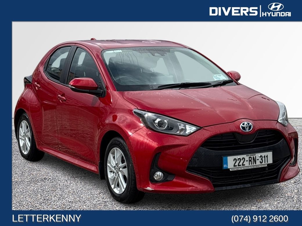 Image for 2022 Toyota Yaris Hybrid Luna