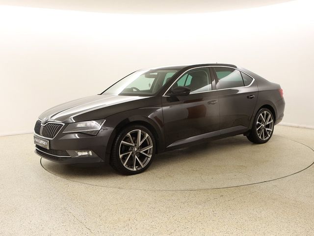 Image for 2019 Skoda Superb 