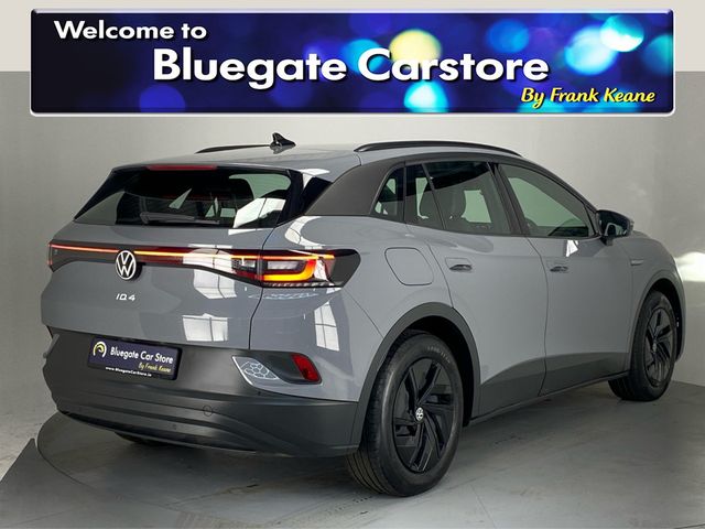 Image for 2022 Volkswagen ID.4 52 kWh LIFE**KEYLESS ENTRY & IGNITION**HALF LEATHER INTERIOR**HEATED SEATS**HEATED STEERING WHEEL**ADAPTIVE CRUISE CONTROL**REVERSING CAMERA**FRONT & REAR PARKING SENSORS**APPLE CARPLAY/ANDROID AUTO**